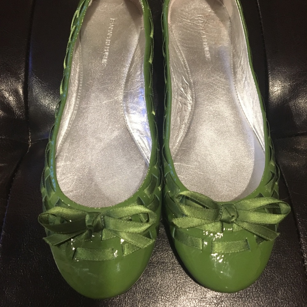 Green Banana Republic flats